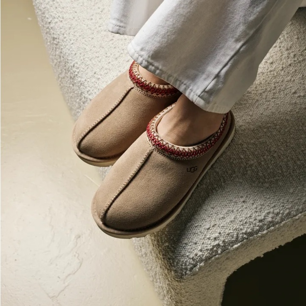 UGG Tasman in chestnut with red trim 11